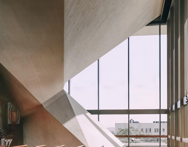 Minimalist Art House